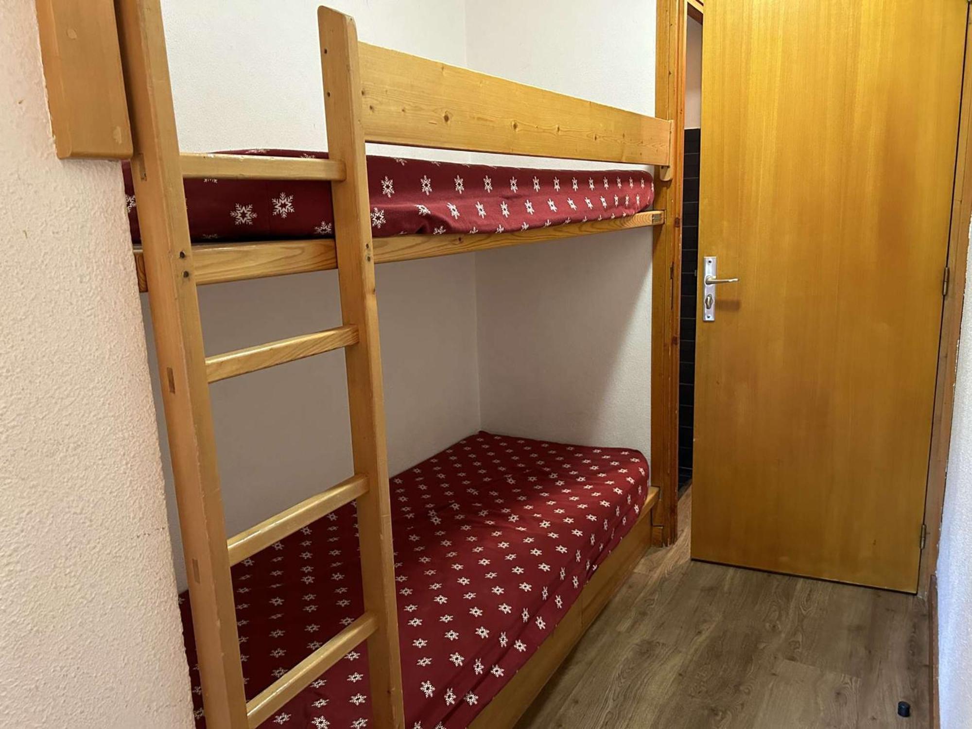 Studio 2/4 Pers, Acces Pistes Et Piscine, Proche Commerces, Meribel - Fr-1-180-297 מראה חיצוני תמונה