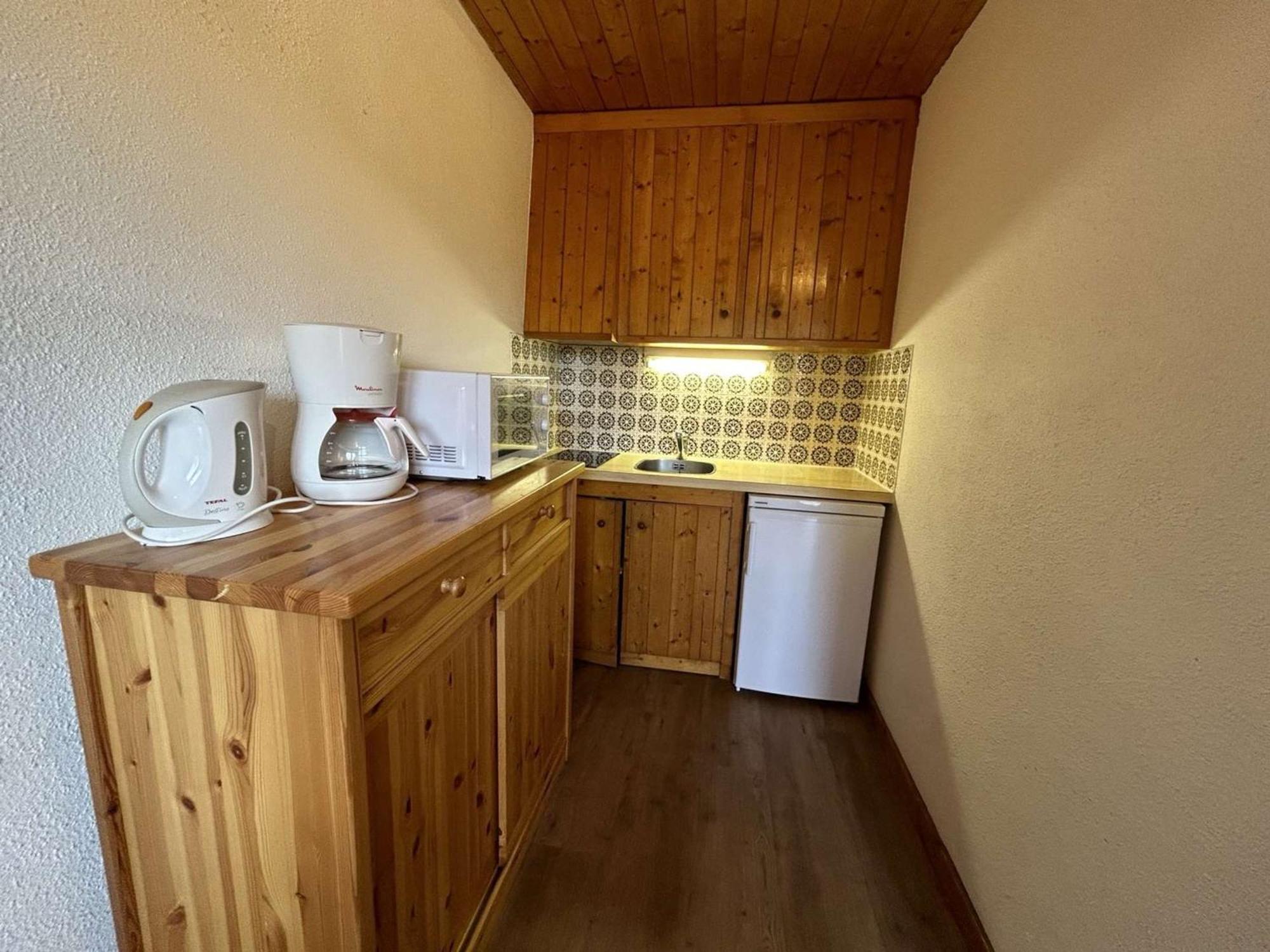 Studio 2/4 Pers, Acces Pistes Et Piscine, Proche Commerces, Meribel - Fr-1-180-297 מראה חיצוני תמונה